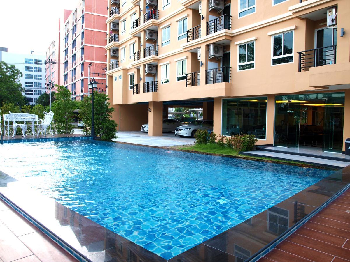 V Residence Pattaya Exterior photo