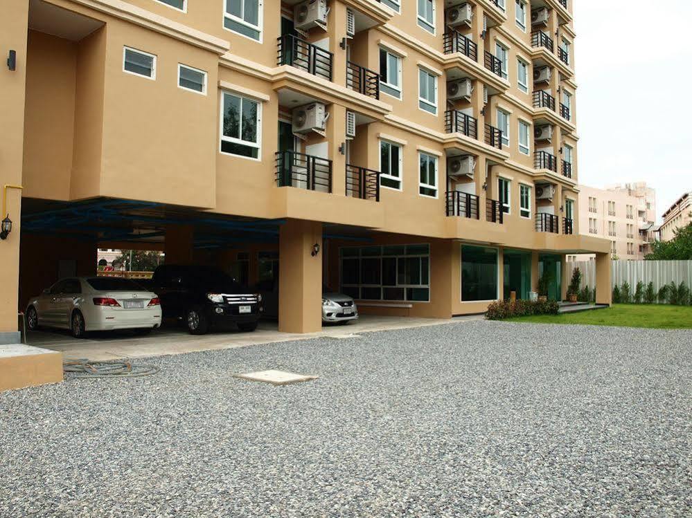 V Residence Pattaya Exterior photo