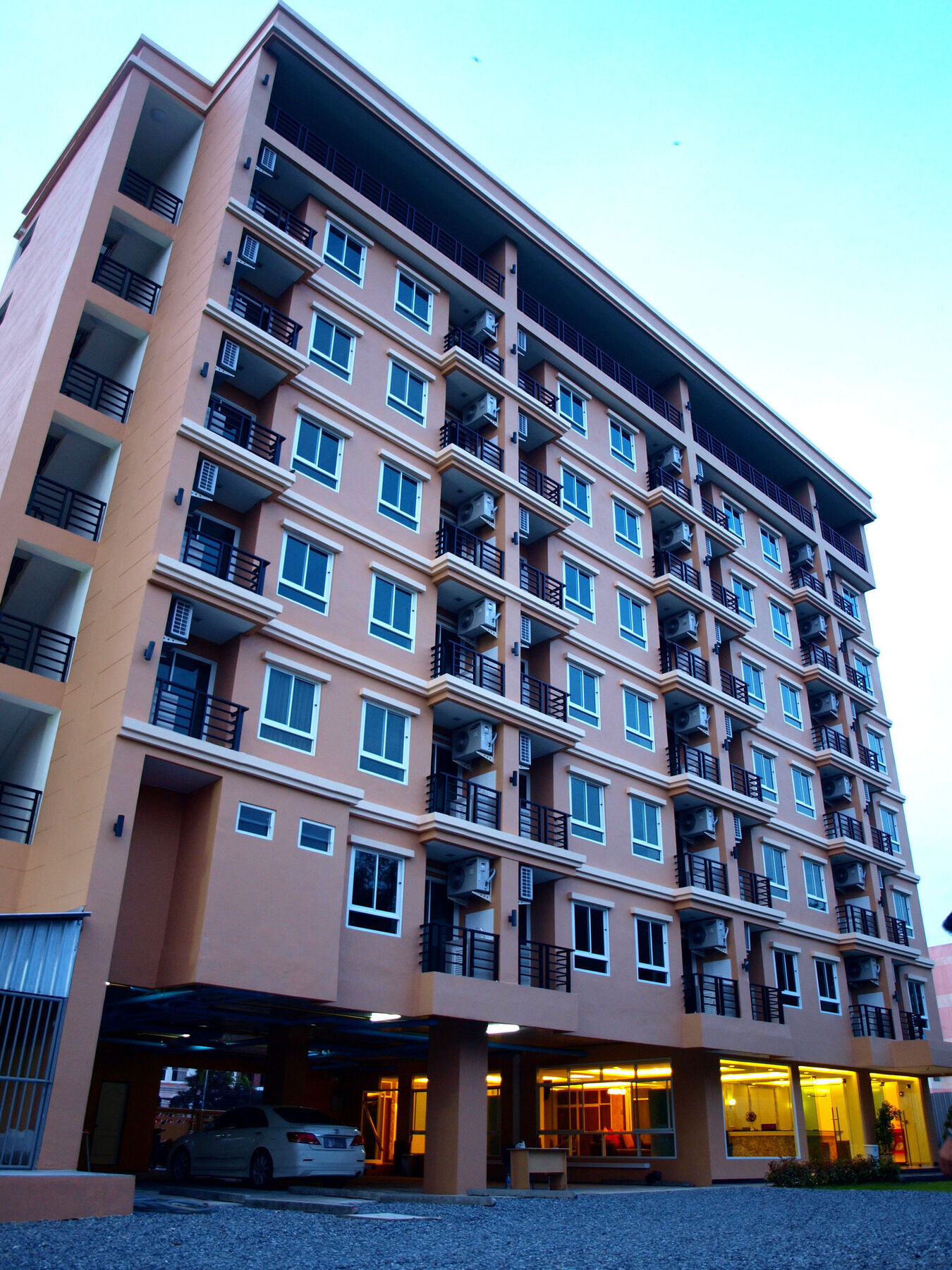 V Residence Pattaya Exterior photo