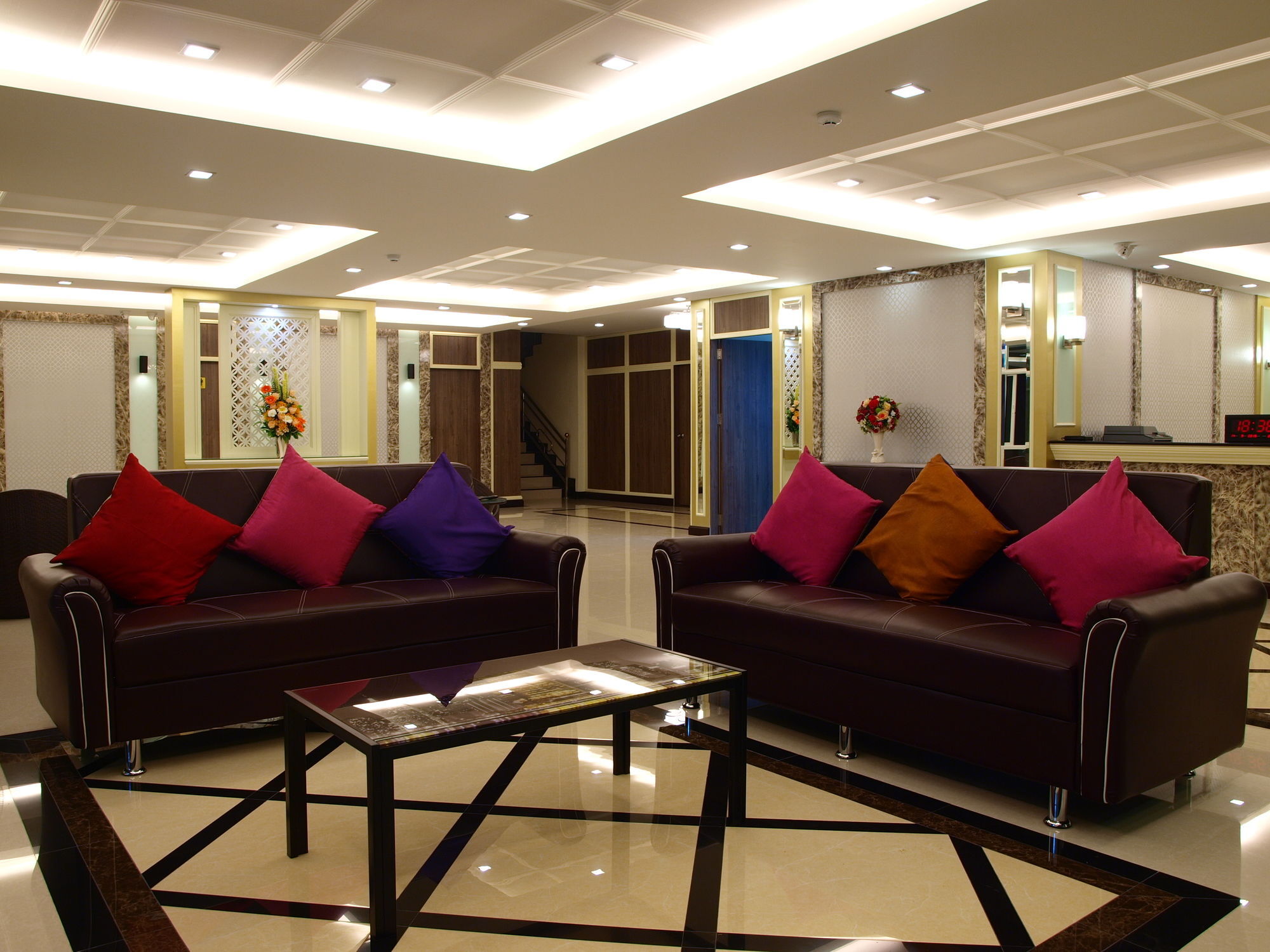 V Residence Pattaya Exterior photo