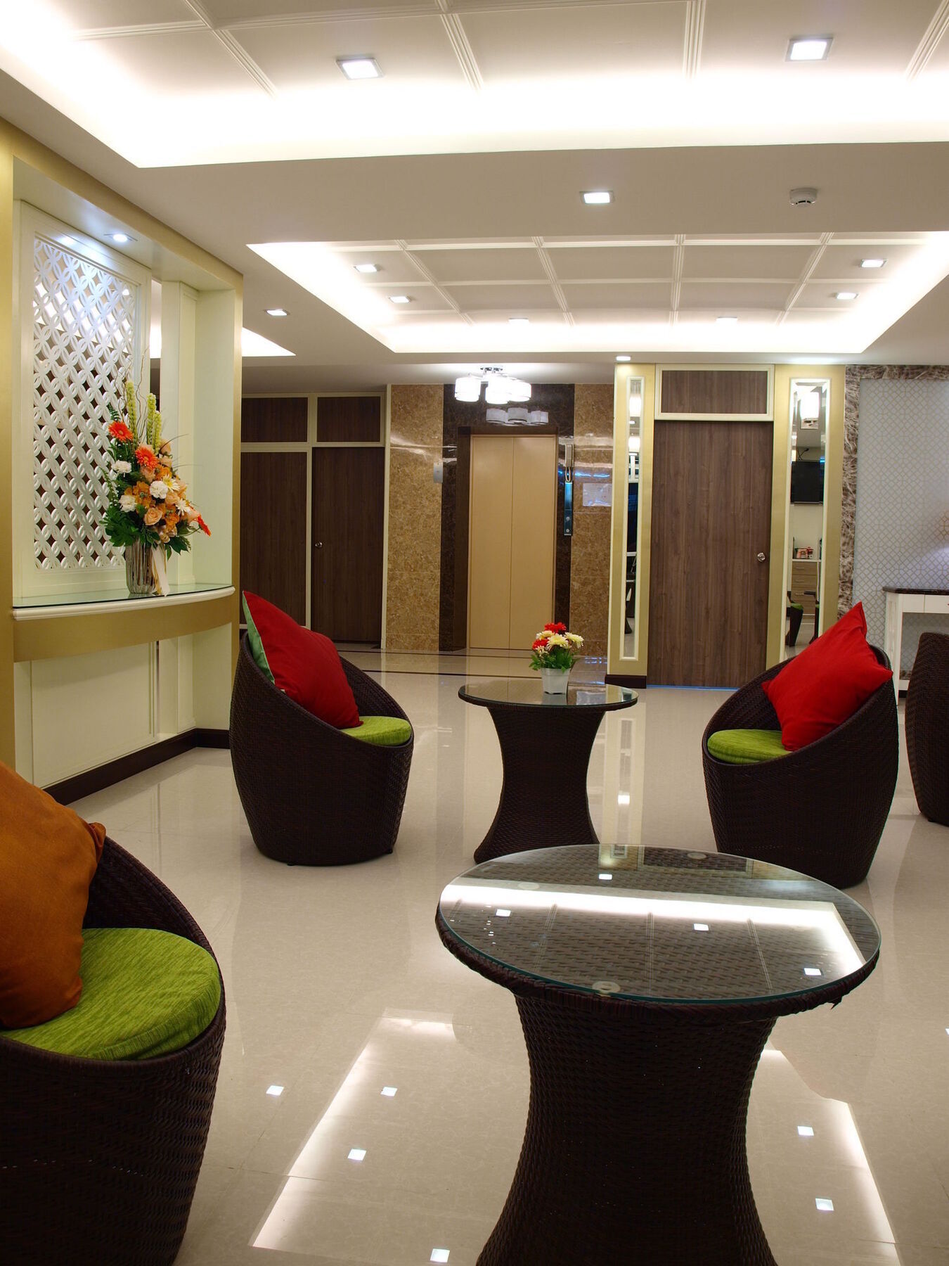 V Residence Pattaya Exterior photo
