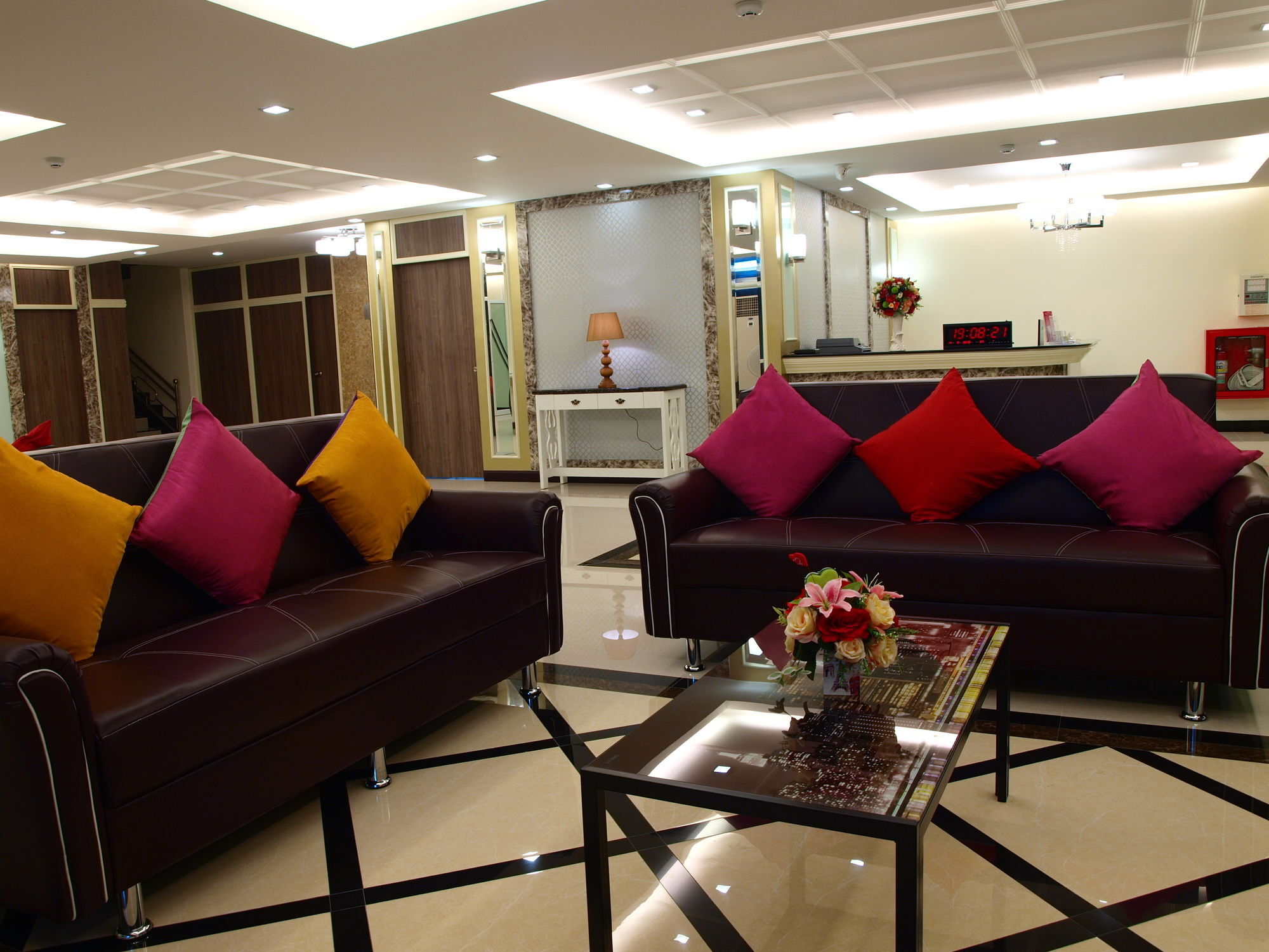 V Residence Pattaya Exterior photo
